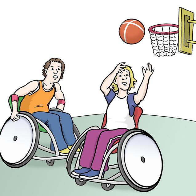 Zwei Menschen im Rollstuhl spielen Basketball und werfen einen Ball Richtung Korb. Der Hintergrund ist hell und einfach.